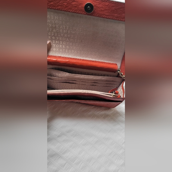 Kate spade wallet on a chain - Picture 3 of 4
